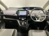 全方位で視界が広い。気持ちがよくて、運転もしやすい。1列目から3列目まで、すべての席がゆったりと座れるスペシャルシートです♪