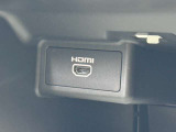 スマホや動画配信端末などの映像をナビ画面に映し出せるHDMI端子を配置。車内での待ち時間やドライブの合間に、お好みのコンテンツをお楽しみいただけます。