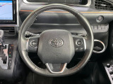 【純正革巻きステアリング】上質な革を使用することで、手にしっかり馴染みとても運転しやすいハンドルです♪