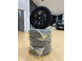 ディフェンダー 90 Xダイナミック HSE 3.0L D300 ディーゼル 4WD