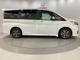 購入後も自社指定整備工場完備でお客様の愛車をしっかりサポート致します!御納車時には安全かつ安心してお乗り頂けるようホンダ専門知識を持つ整備スタッフが点検・整備・装備も説明をしてお渡ししております。