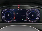 様々な情報を表示可能なActive Info Displayを装備!