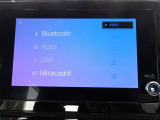 Bluetooth接続機能・スマートフォンなどからお気に入りの音楽を飛ばしてワイヤレス再生したり、ハンズフリー通話ができます。