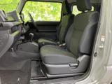 後部座席は、荷物を積む際にも便利。用途に合わせてシートアレンジをお楽しみいただけます。