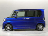 トヨタ高品質中古車洗浄「まるまるクリン」 外装はもちろん、内装はシートを外して見えないところまで徹底洗浄!お客様に責任を持って安心と美しさをお届けします!