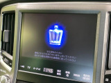 【メーカー純正ナビ】インテリアに溶け込むスタイリッシュな「専用設計」メーカーナビを装備♪視認性や操作性など基本性能にも優れ、より上質なカーライフをお楽しみいただけます。