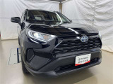 LEDヘッドライトです。デザイン性がよくとても明るいので、夜間の走行や悪天候でも安心です。しかも長寿命!