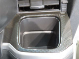 運転席側カップホルダーです。