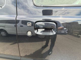 軽自動車〜ミニバンSUV車、国産輸入車問わず、格安車〜高級車まで幅広く取り揃えております。お気軽にご来店・お問い合わせ下さい。当店、スタッフが丁寧にご案内させていただきます。