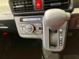 納車前にはプロのメカニックが、各部の点検を行います。ディーラーにしか出来ない品質、そしてサービスできっと満足していただけると思います!