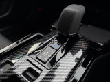 【 シフト 】スムーズなシフトチェンジで快適にお車を操縦していただけます!