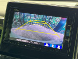 【バックカメラ】駐車時に後方がリアルタイム映像で確認できます。大型商業施設や立体駐車場での駐車時や、夜間のバック時に大活躍!運転スキルに関わらず、今や必須となった装備のひとつです!