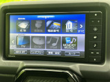 高音質なオーディオシステムは、車内での音楽鑑賞をより一層楽しませてくれます。お好みの音楽で、快適なドライブを。