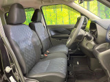 運転席シート廻りは使用感も少なく、良好な状態となっています。前オーナー様が丁寧に使っていたことがよくわかりますね。