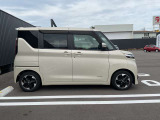 リヤスライド仕様となっていますので開け閉めの際、隣の車にドアをぶつける心配がございません☆