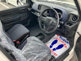 小さなボディでも十分な運転席♪