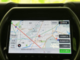 道に迷う心配無用!わかりやすい地図表示で、スムーズな移動をサポートします。目的地設定も簡単に行えますよ。