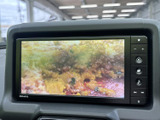 停車中に動画を楽しめる機能が搭載されています。長距離移動や休憩時間に、エンターテイメントを満喫できる空間を演出。快適なドライブをサポートします。