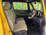 運転席シート廻りは使用感も少なく、良好な状態となっています。丁寧に使われていたことがよくわかりますね。