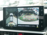 バックモニター(黄色いガイドラインのお陰で、駐車がしやすいです。真上から見下ろしたアングル付きです)