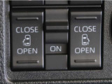 両側パワースライドドア付きだから、狭い駐車スペース等での乗り降り楽々!小さなお子様のいるご家庭には嬉しい装備。