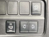 【運転席スイッチ】運転席スイッチでスライドドアの開閉ができます。
