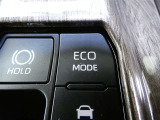 「ECOスイッチ」ONで省燃費制御モードになり燃費を向上させるように動作します。