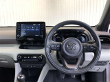 機能的なインパネはスイッチ類の操作性も良好!洗練されたスタイリッシュなデザインも好評です!
