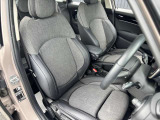クラシックトリムパッケージがついてますので、シートもハーフレザーで程よいホールド感を感じられます