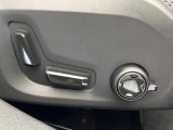 【パワーシート】スイッチ一つで簡単にシート位置の微調整が可能!電動だから力もいりません!自分に最適なシートポジションにセットして、快適なドライブをお楽しみください。