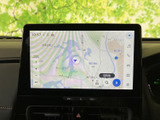 鮮明な地図表示で、目的地まで迷わずに行けます。スムーズなナビゲーションで、遠出も安心です。道に迷う心配はもうありません。