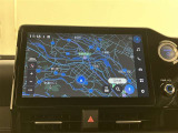 いまや必須装備「ナビゲーション」搭載!知らない場所に、スイスイッとドライブ。なんて便利な機能でしょうか?もう、これなしではハンドルを握れませんね!でも、運転中の操作は危険ですのでご注意ですね♪