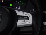 Hondaセンシングの機能のひとつ、アダプティブクルーズコントロール付!アクセルから足を離しても設定したスピードと前車との車間を保ち走行してくれます!車線維持もアシスト☆高速道路で疲労軽減ですね☆