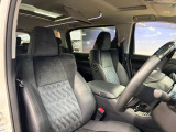 運転席も広々としており運転しやすい環境を実現しています☆