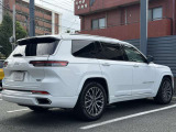 後方には障害物センサー装備!駐車が不安な方にとってバックカメラと併用でき頼もしい装備です!
