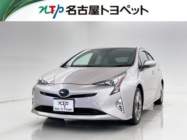 トヨタ プリウス 