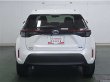 燃費の良さと静かな走りが魅力のハイブリッド車。ガソリン代を抑えながら、快適でスムーズなドライブを楽しめます。