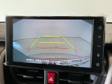 【バックモニター】駐車には欠かせないバックカメラを装備!カラーで後方をモニタリング。安全でゆとりのある駐車をサポートします。