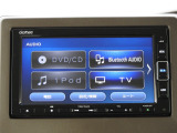 ★オーディオ画面★TV・CD/DVD再生などの機能がございます。Bluetooth AudioやiPod接続機能でも手軽に音楽を楽しむことができます!