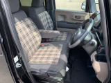 (株)あっぷる関西は業界経験者多数在籍!!新車ディーラー営業・大手中古車ディーラー営業・新車ディーラー整備士など、豊富な知識と経験をお客様の車選びや納車後のサポートをお手伝いさせて頂きます。
