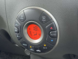 エアコンはオートエアコンです(^-^)温度調節も細かくできるので車内を快適な温度にできますよ(*^^*)人気の装備です☆