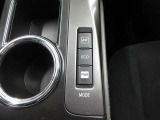 更に燃費を改善するECOモード、登坂やスポーツ走行にパワーモード。状況に合わせ切り替えが可能です。