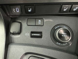 【横滑り防止機能】 車両走行安定補助システム搭載  車が横滑りしそうになった際に、横滑りを防ぐ安全装備が付いています。