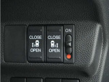 ◆両側電動スライドドア◆狭い駐車場でも乗り降りが楽々♪お子様が隣の車にドアを当ててしまう心配もございません!小さなお子様連れの方もこれで安心。