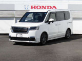 Honda認定中古車ディーラーだからこそ「安心」「信頼」「満足」のサービスをお届けいたします。サービスピットも完備しておりますので納車後の整備もお任せください。
