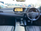 ES 300h Fスポーツ 