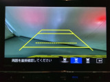 バックでの車庫入れも安心です! リアカメラが付いているバックモニター付のナビを装備しております。操作線もついており距離感も画面から確認できます。
