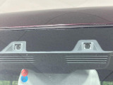 【スマートシティブレーキサポート】低速走行中に前方の車両等を認識し、衝突しそうな時は警報とブレーキで衝突回避と被害軽減をアシスト。より安全にドライブをお楽しみいただけます。