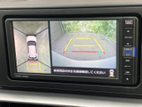 停車中には、テレビや映像コンテンツをお楽しみいただけます。休憩時間や待ち時間に、リラックスしたひとときを過ごせるでしょう。