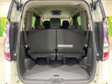 普段のお買い物や通勤、送迎等に十分な荷室スペースを確保しております。セカンドシートを倒すと、大きな荷物の積載も可能です♪